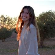 Estudiante aplicada se ofrece para dar clases de apoyo a alumnos de primaria/ESO